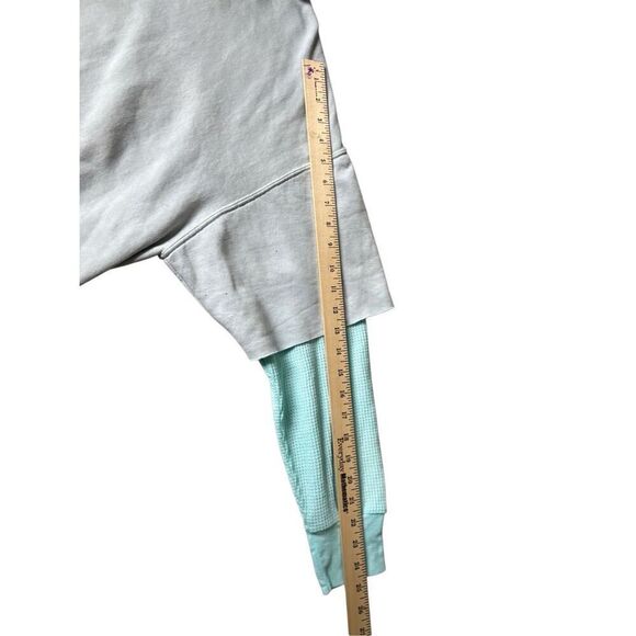 Free People x Tricia Fix Colorblock Tie Dye Sweatshirt size M Gray Blue - Picture 5 of 7